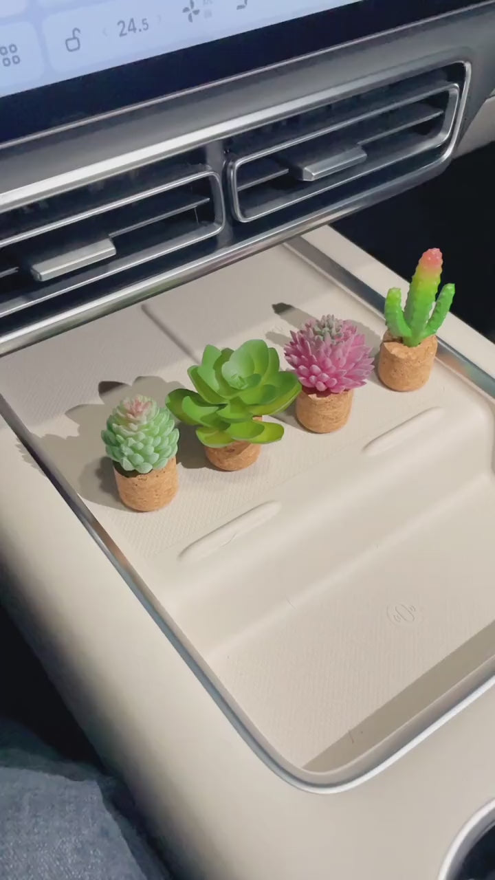 BloomVents – tiny plants, big freshness.